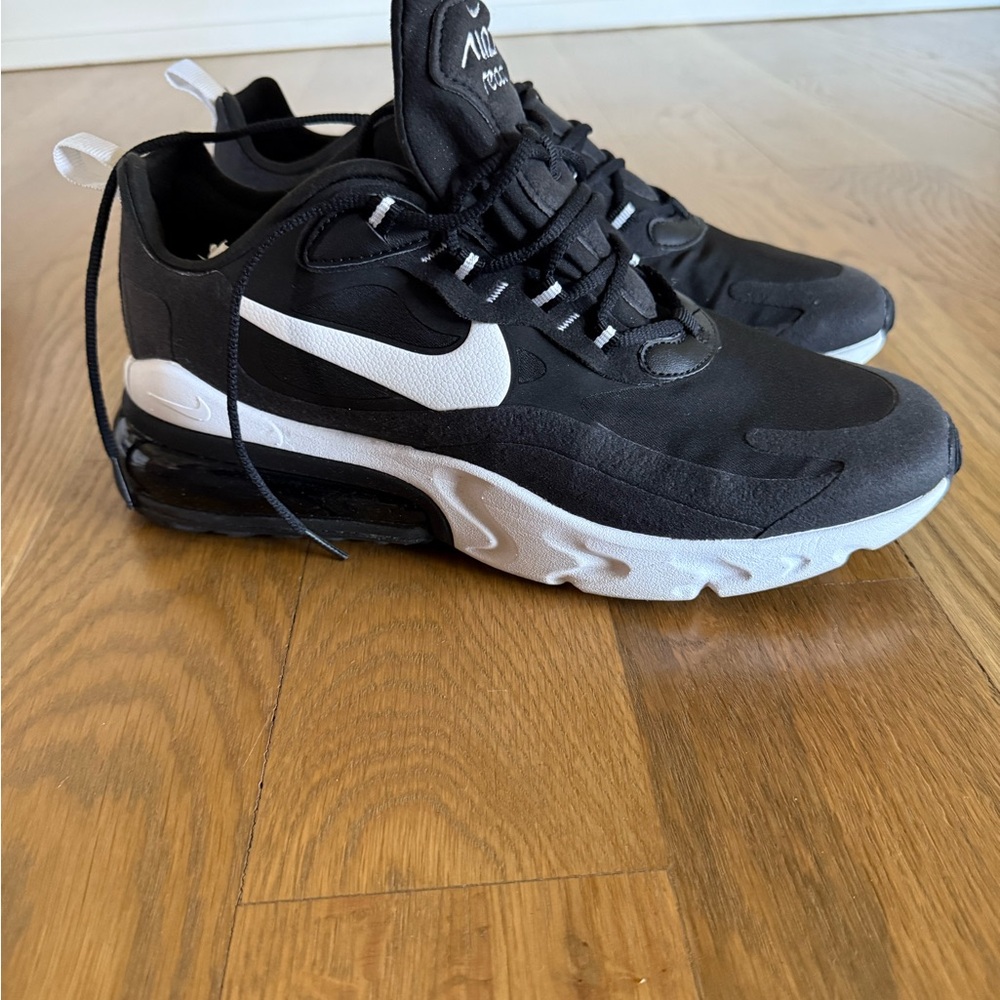 Nike Air Max React 270